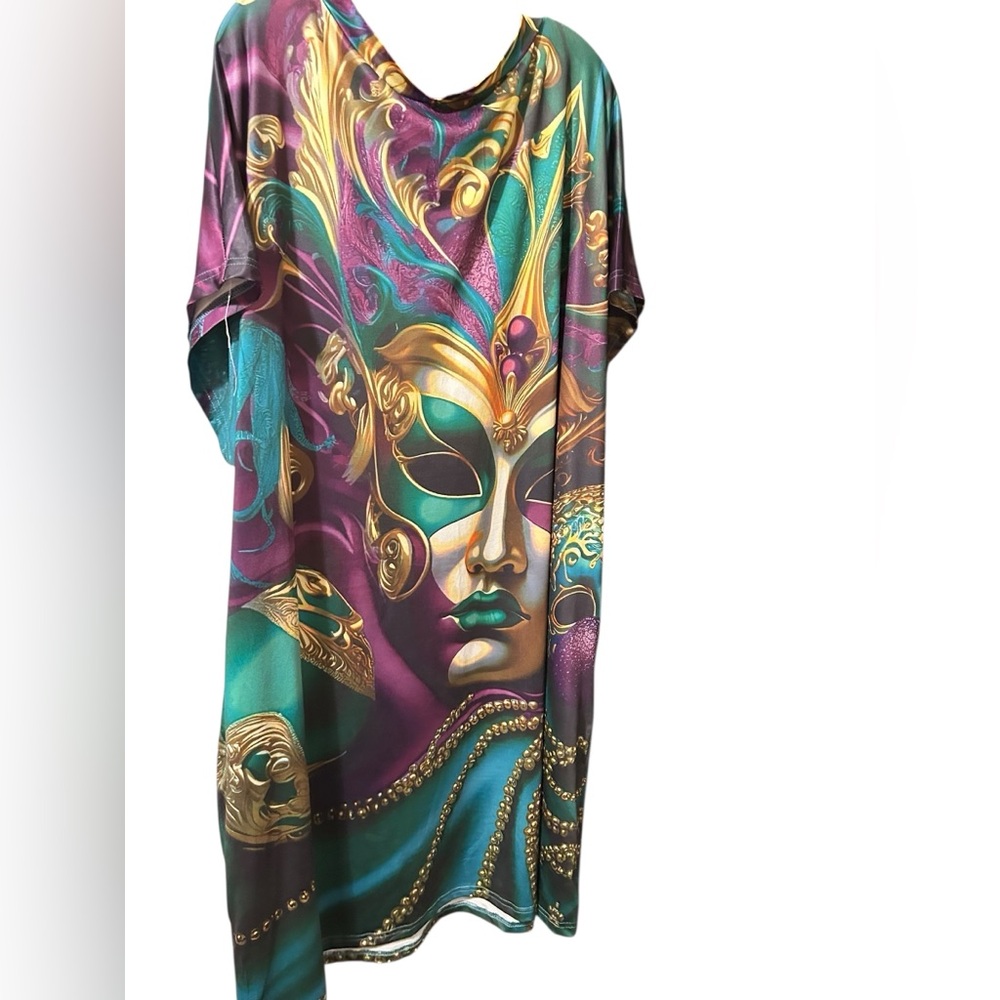 Elegant Mask Print Midi Dress - Picture 14 of 16